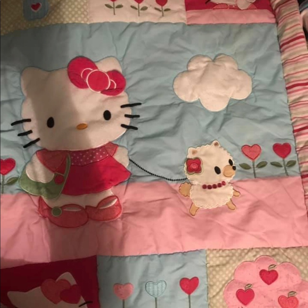 Hello Kitty Crib/Toddler Bed Set